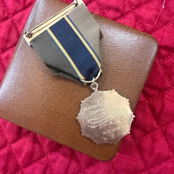 American Legion Past Commander Medal Gold Filled - Picture 5 of 7